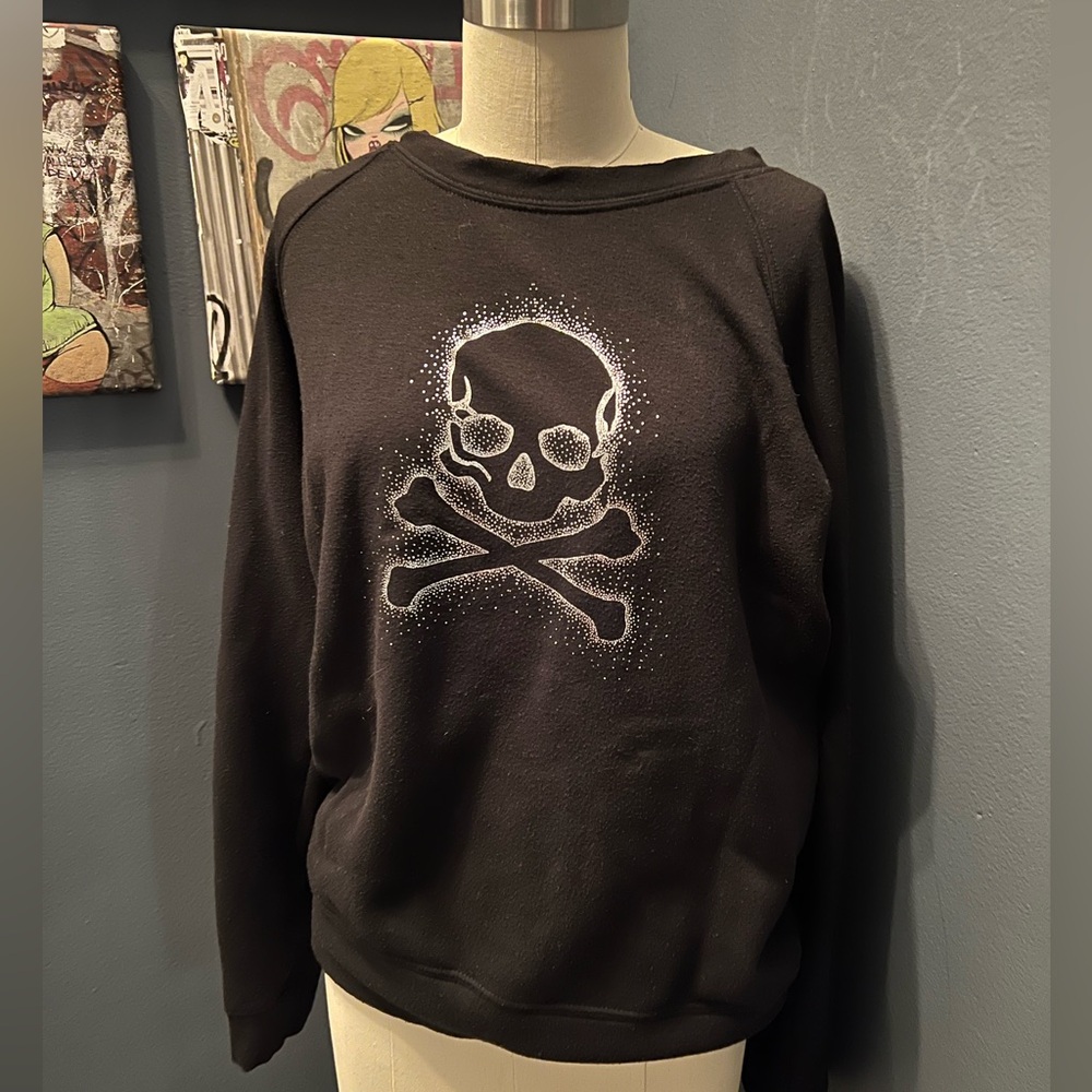 Soul Cycle Black & Silver Skull and Crossbones Sweatshirt Medium